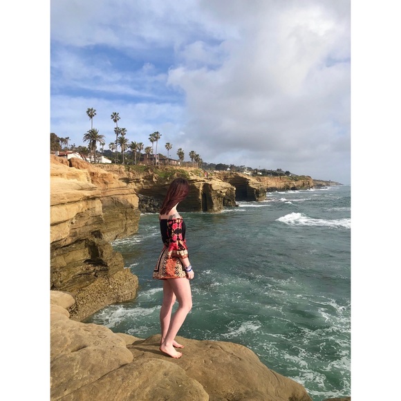 Meet your posher, Shelby - Picture 4 of 8